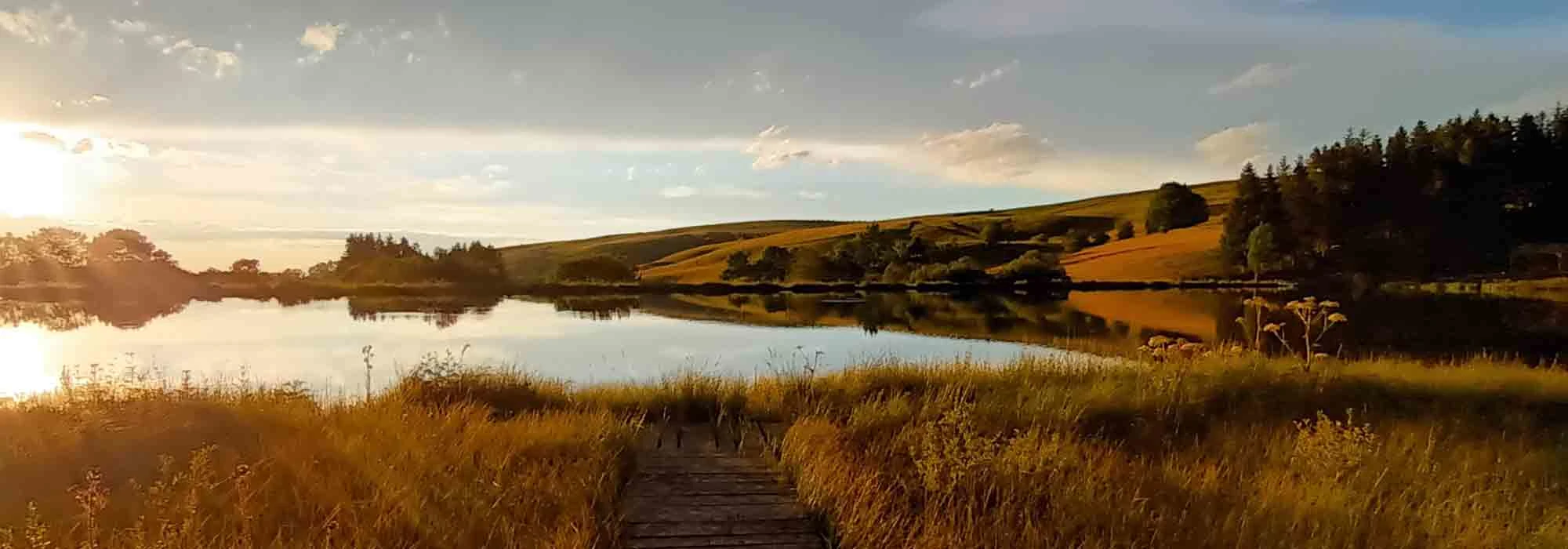 lac volcan auvergne lac des estives